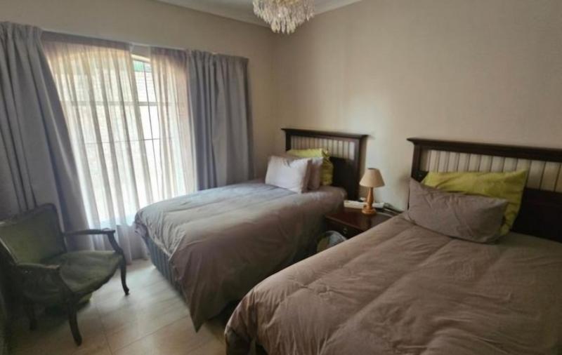4 Bedroom Property for Sale in Eldoraigne Gauteng