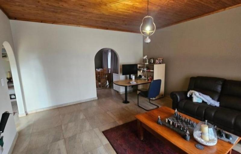 4 Bedroom Property for Sale in Eldoraigne Gauteng