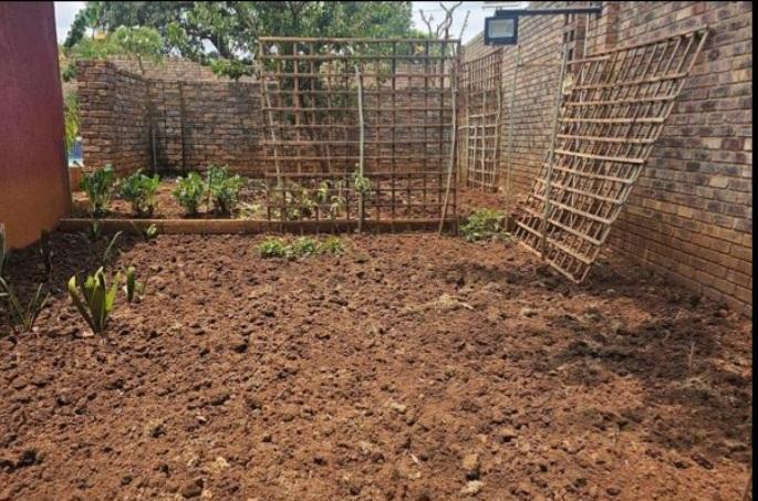 4 Bedroom Property for Sale in Eldoraigne Gauteng