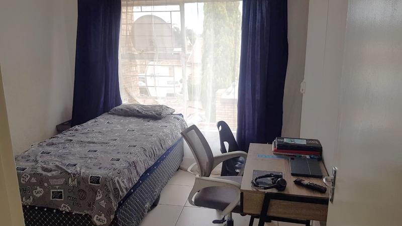 3 Bedroom Property for Sale in Heuwelsig Estate Gauteng
