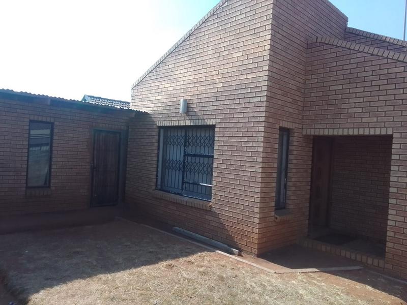 2 Bedroom Property for Sale in Vosloorus Gauteng