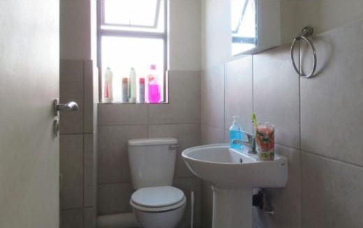 2 Bedroom Property for Sale in Protea Glen Gauteng