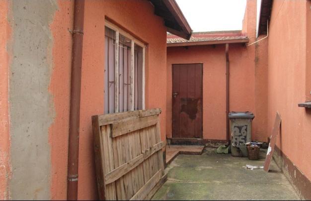 3 Bedroom Property for Sale in Protea South Gauteng
