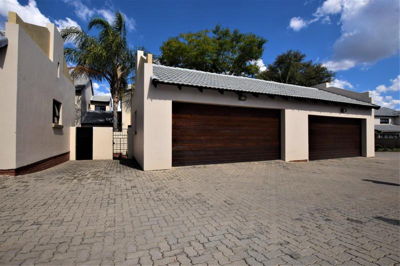 To Let 3 Bedroom Property for Rent in Craigavon Gauteng