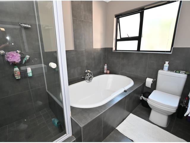 To Let 2 Bedroom Property for Rent in Craigavon Gauteng