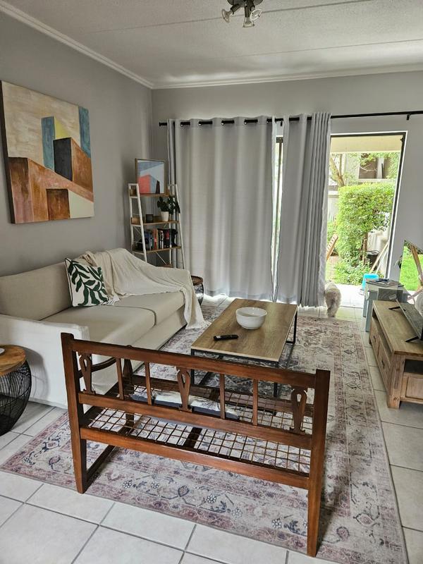 1 Bedroom Property for Sale in Bryanston Gauteng