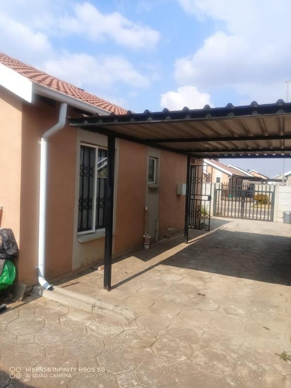 2 Bedroom Property for Sale in Windmill Park Gauteng