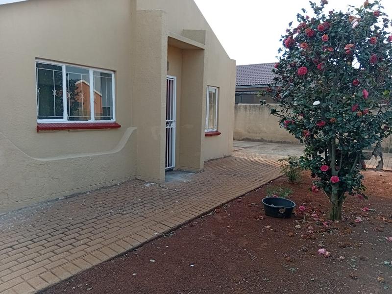 3 Bedroom Property for Sale in Vosloorus Gauteng