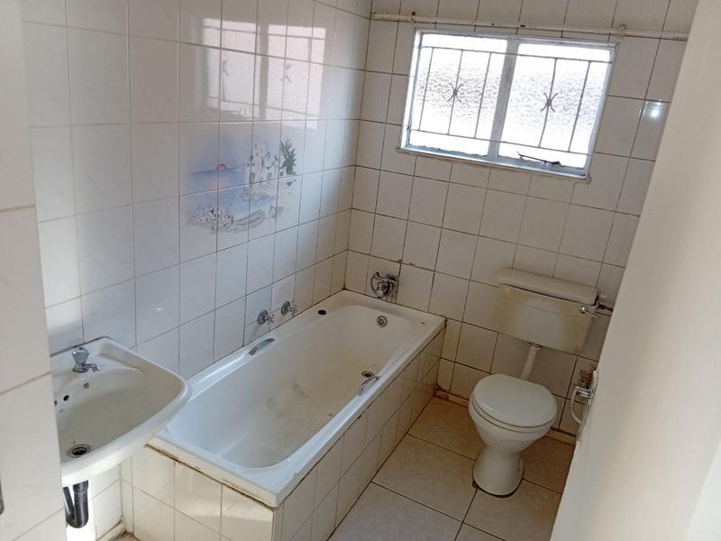 3 Bedroom Property for Sale in Vosloorus Gauteng