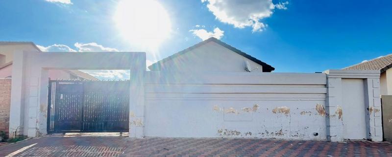 To Let 2 Bedroom Property for Rent in Cosmo City Gauteng