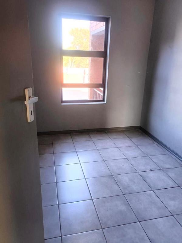 To Let 3 Bedroom Property for Rent in Witpoortjie Gauteng