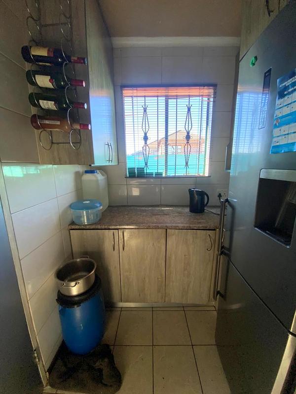 2 Bedroom Property for Sale in Protea Glen Gauteng