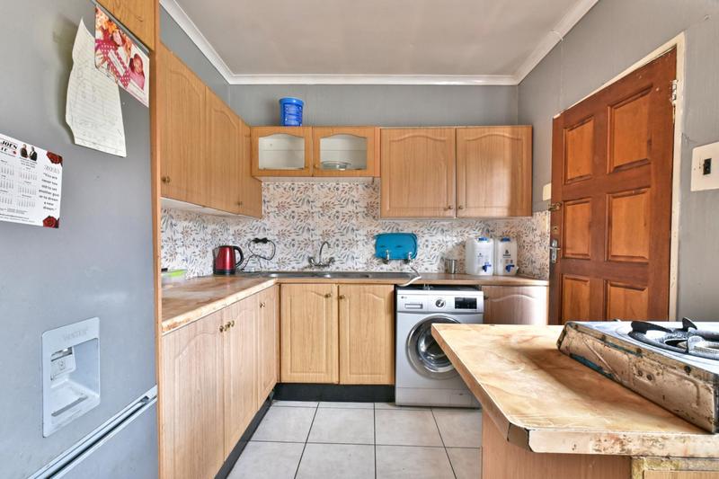 3 Bedroom Property for Sale in Brackendowns Gauteng