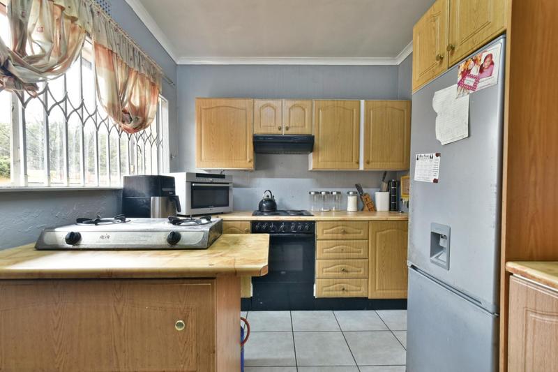3 Bedroom Property for Sale in Brackendowns Gauteng