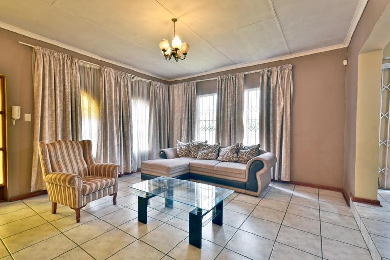 3 Bedroom Property for Sale in Brackendowns Gauteng