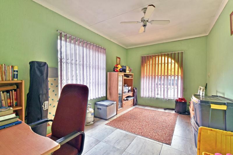 3 Bedroom Property for Sale in Brackendowns Gauteng