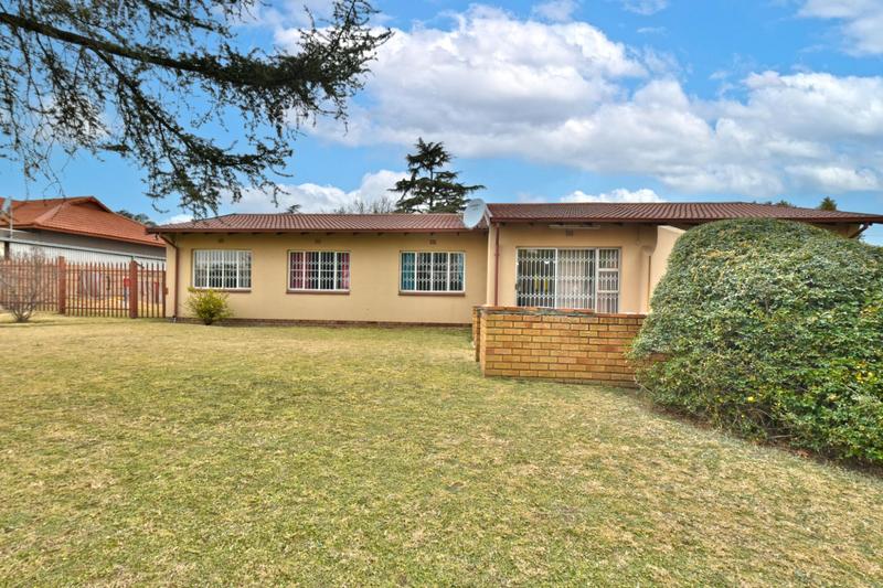 3 Bedroom Property for Sale in Brackendowns Gauteng