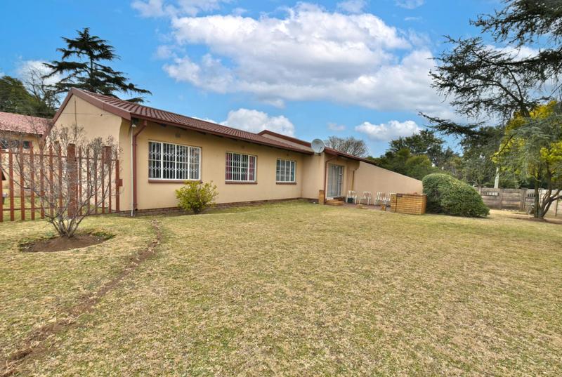 3 Bedroom Property for Sale in Brackendowns Gauteng