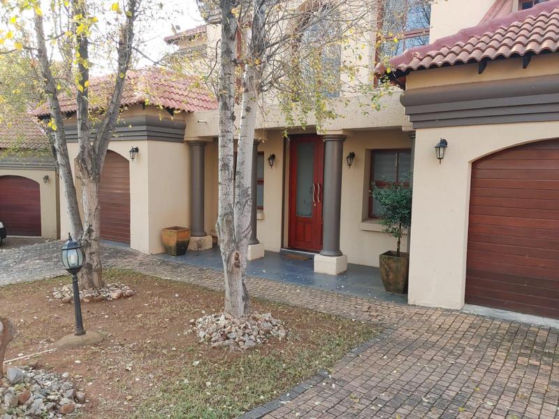 To Let 5 Bedroom Property for Rent in Waterkloof Ridge Gauteng