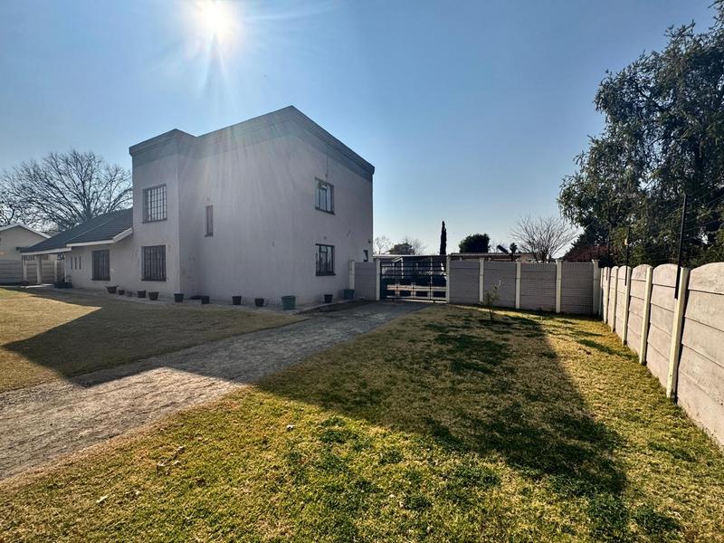 4 Bedroom Property for Sale in General Albertspark Gauteng