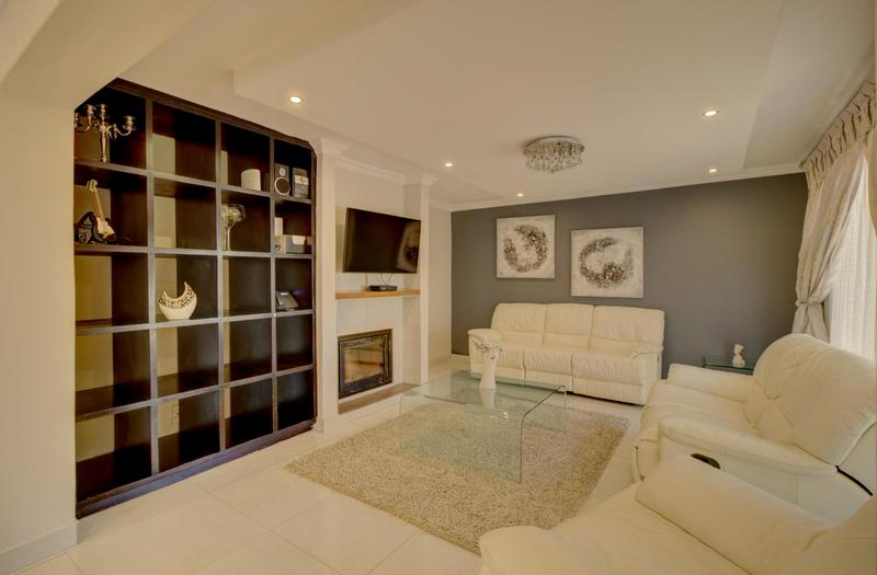 3 Bedroom Property for Sale in Sunninghill Gauteng