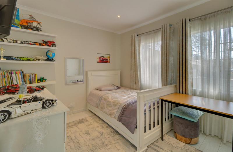 3 Bedroom Property for Sale in Sunninghill Gauteng