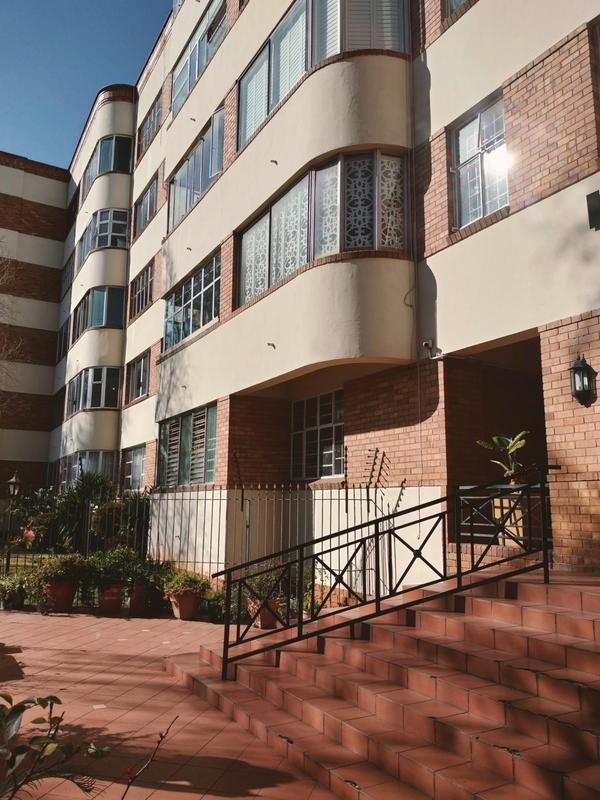 2 Bedroom Property for Sale in Killarney Gauteng