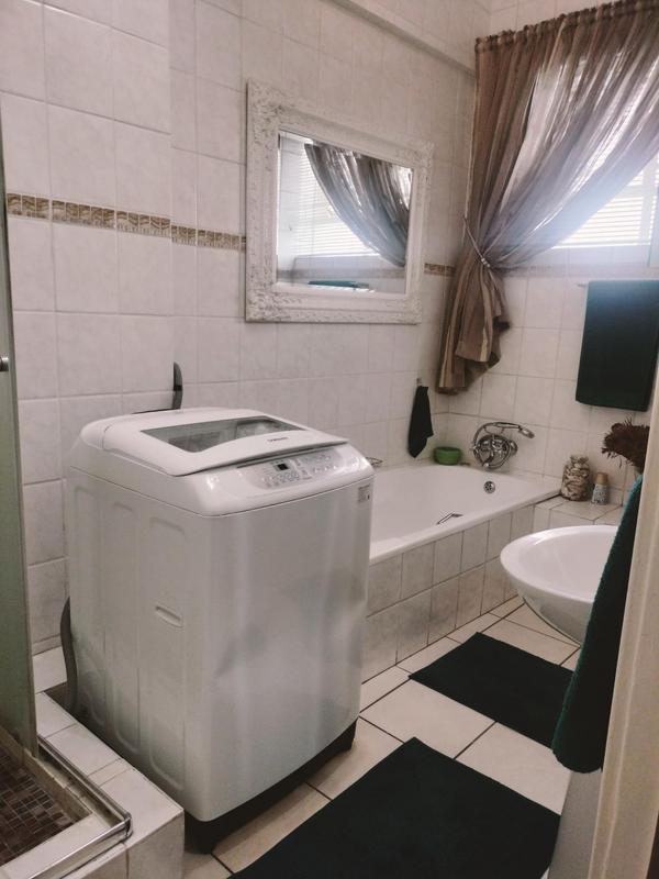 2 Bedroom Property for Sale in Killarney Gauteng