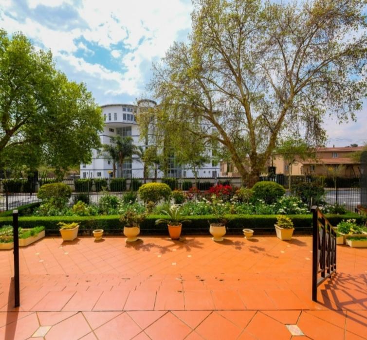 2 Bedroom Property for Sale in Killarney Gauteng