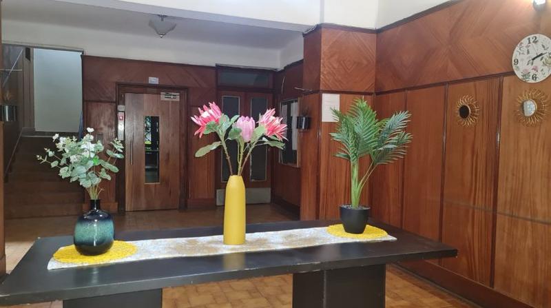 2 Bedroom Property for Sale in Killarney Gauteng