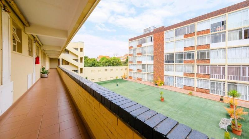 2 Bedroom Property for Sale in Killarney Gauteng