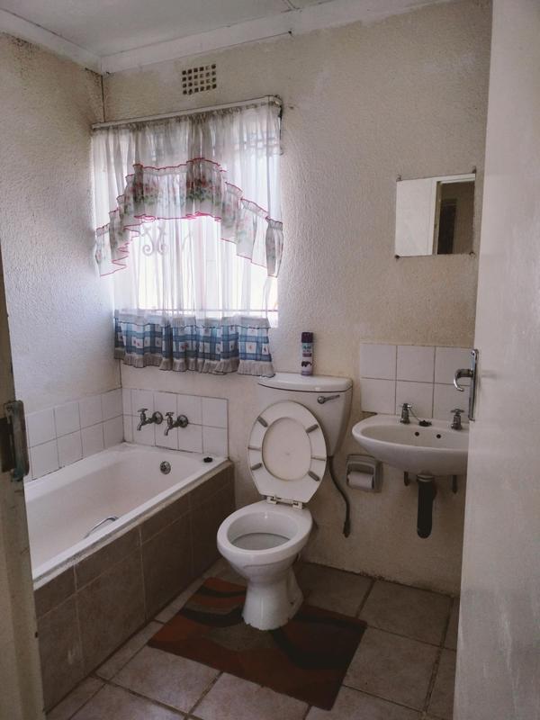 3 Bedroom Property for Sale in Meredale Gauteng