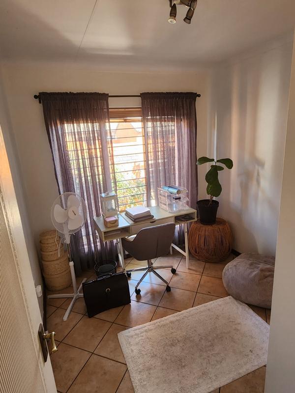 To Let 3 Bedroom Property for Rent in Boardwalk Meander Gauteng