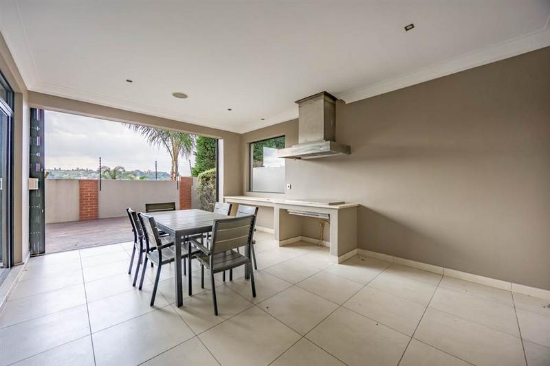 3 Bedroom Property for Sale in Waterkloof Heights Gauteng