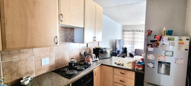 2 Bedroom Property for Sale in Die Hoewes Gauteng