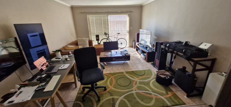 2 Bedroom Property for Sale in Kosmosdal Gauteng