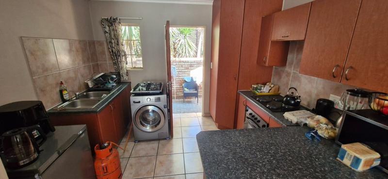 2 Bedroom Property for Sale in Kosmosdal Gauteng