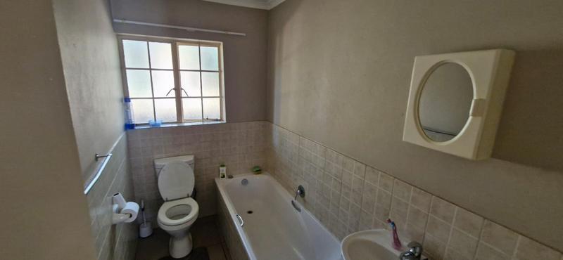 2 Bedroom Property for Sale in Kosmosdal Gauteng