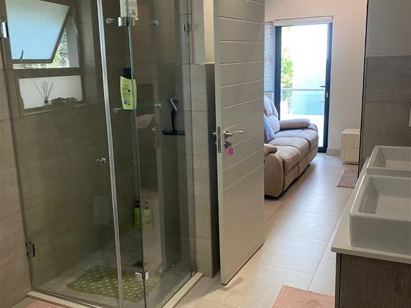 To Let 4 Bedroom Property for Rent in Bryanston Gauteng