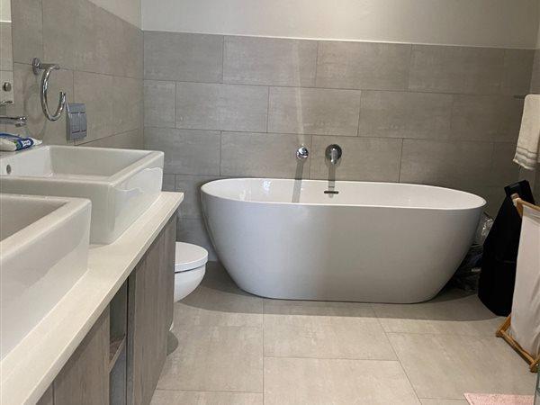 To Let 4 Bedroom Property for Rent in Bryanston Gauteng