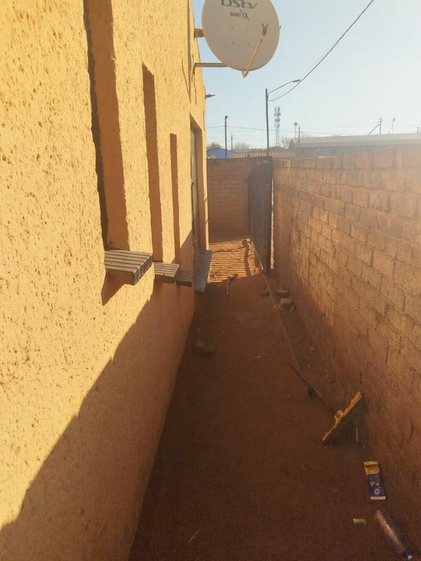 3 Bedroom Property for Sale in Moleleki Gauteng