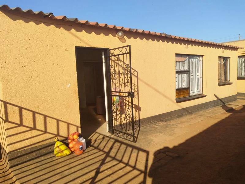 3 Bedroom Property for Sale in Moleleki Gauteng