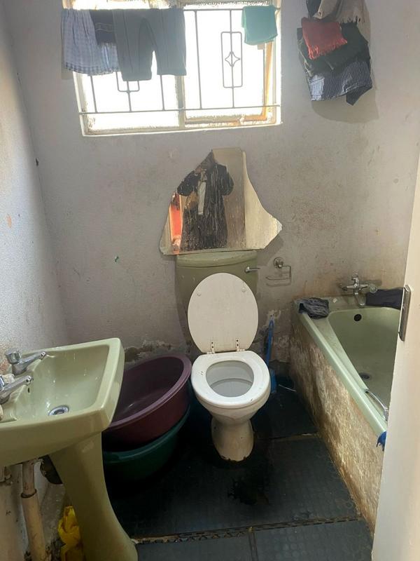 3 Bedroom Property for Sale in Moleleki Gauteng