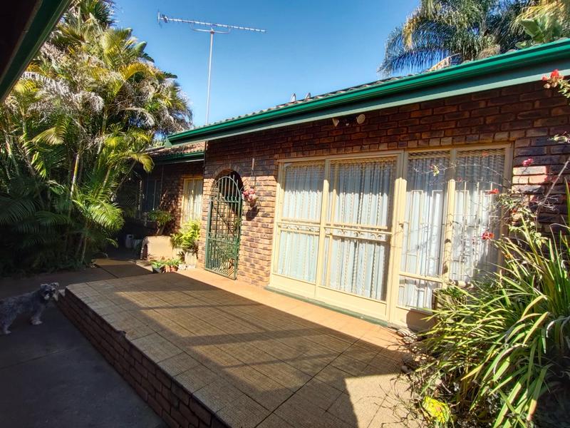 3 Bedroom Property for Sale in Theresa Park Gauteng