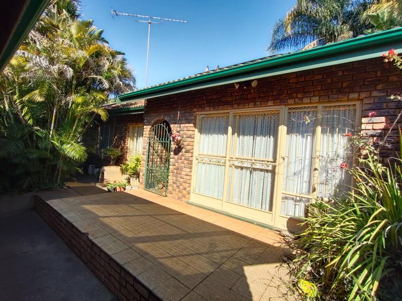 3 Bedroom Property for Sale in Theresa Park Gauteng