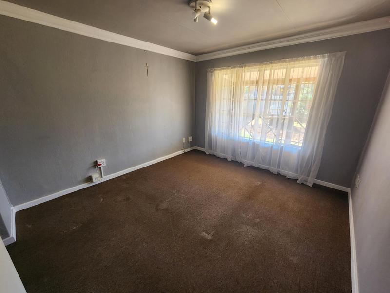 To Let 3 Bedroom Property for Rent in Garsfontein Gauteng