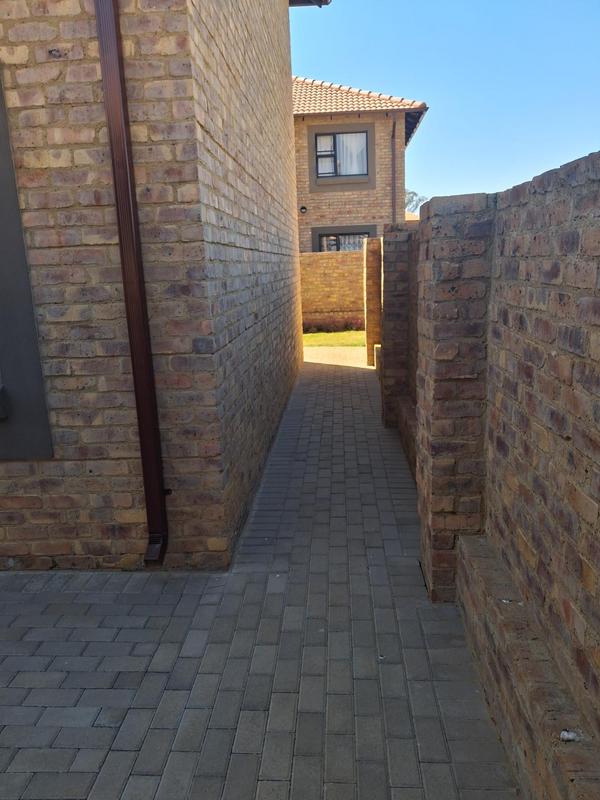 To Let 3 Bedroom Property for Rent in Willow Park Manor Gauteng