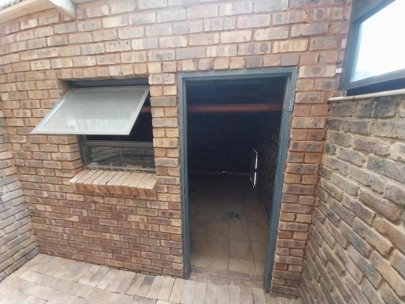 3 Bedroom Property for Sale in Erasmia Gauteng
