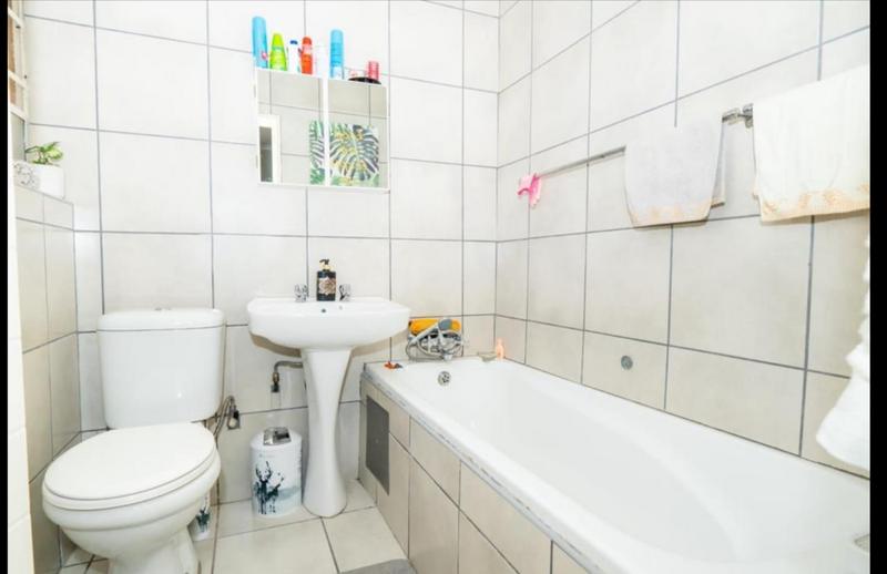 3 Bedroom Property for Sale in Elspark Gauteng