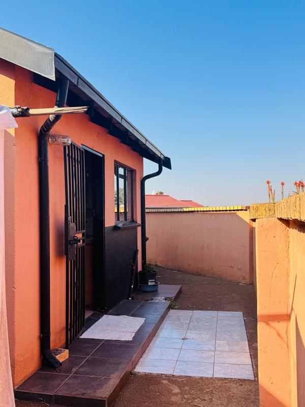 3 Bedroom Property for Sale in Vosloorus Ext 13 Gauteng